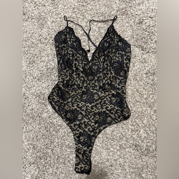 Windsor Tops - Windsor NWOT Black and Tan Lace Bodysuit size Large